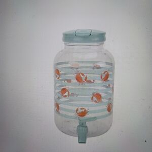Mainstays Acrylic 1.2 Gallon Leak Proof Beverage Dispenser, Crab Pattern